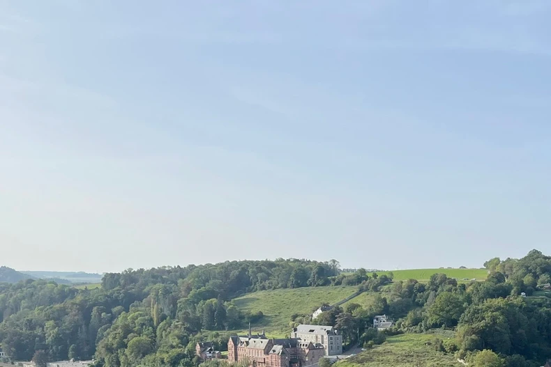 Bỉ: Thành phố Dinant lọt top những nơi đẹp nhất châu Âu