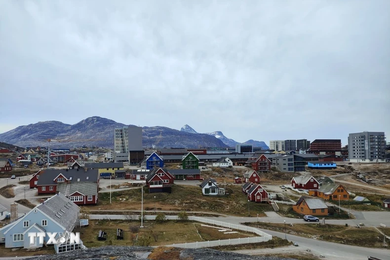Quang cảnh tại thành phố Nuuk, Greenland. (Ảnh: THX/TTXVN)