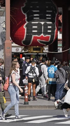 Cảnh tấp nập ở Nhật Bản. (Ảnh: Kyodo/TTXVN)