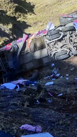 Một vụ tai nạn xe buýt ở Peru. (Ảnh minh họa: NBC News)