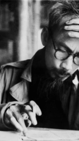 Chủ tịch Hồ Chí Minh làm việc tại Việt Bắc trong thời kỳ kháng chiến chống thực dân Pháp. (Ảnh: TTXVN)