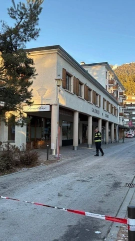 Cảnh sát phong tỏa hiện trường vụ việc. (Ảnh: TTXVN phát)