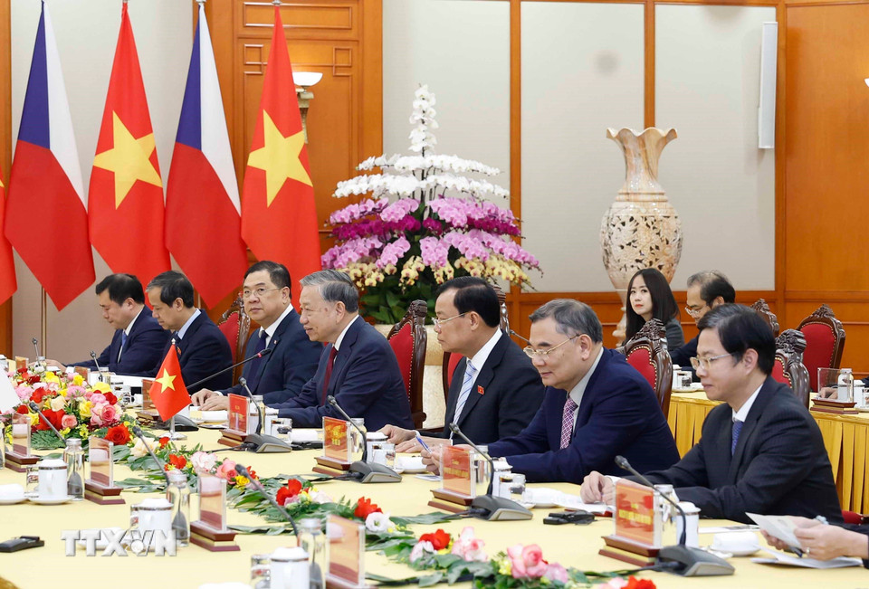 Tổng Bí thư Tô Lâm tiếp Chủ tịch Thượng viện Quốc hội Cộng hòa Séc Milos Vystrcil. (Ảnh: Thống Nhất/TTXVN)