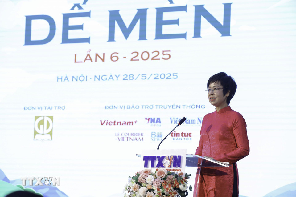 Tổng Giám đốc Thông tấn xã Việt Nam Vũ Việt Trang phát biểu tại buổi lễ. (Ảnh: Lê Đông/TTXVN)