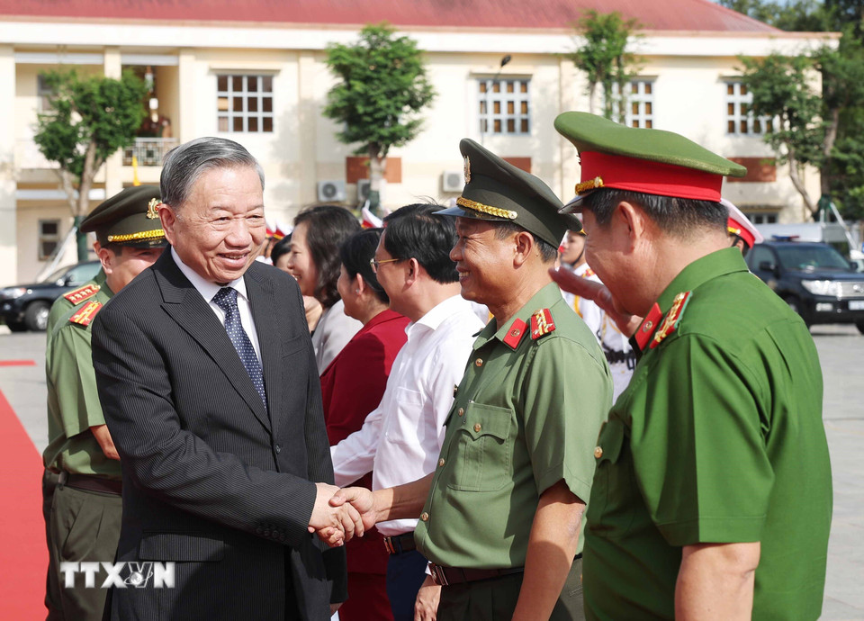 Tổng Bí thư Tô Lâm thăm làm việc với Công an tỉnh Bình Phước. (Ảnh: Thống Nhất/TTXVN)