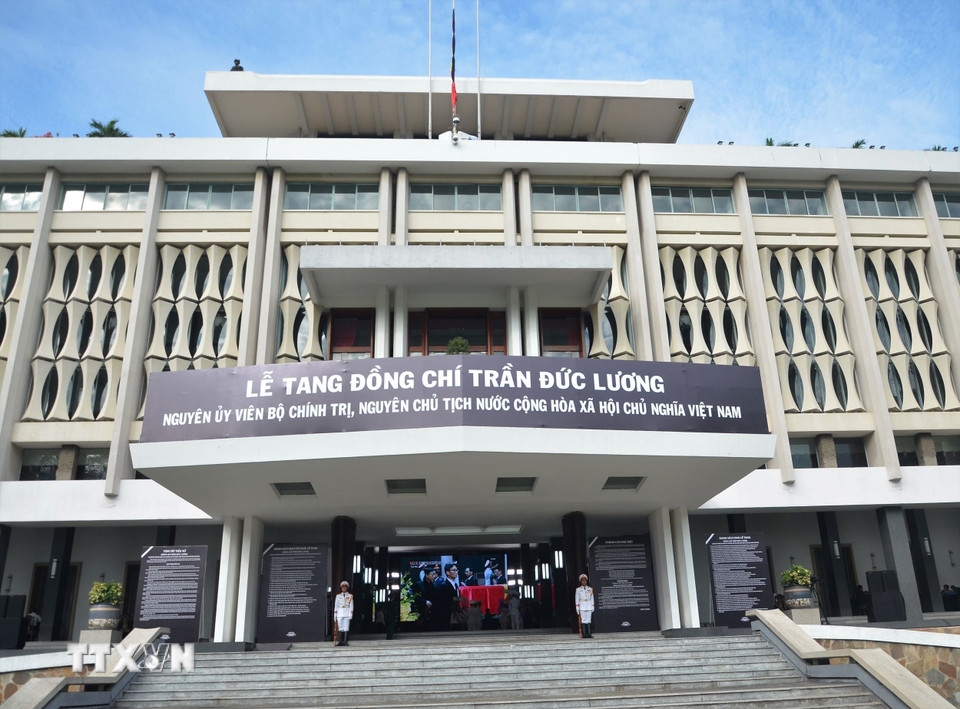 Lễ viếng nguyên Ủy viên Bộ Chính trị, nguyên Chủ tịch nước Trần Đức Lương tại Hội trường Thống Nhất. (Ảnh: Linh Sơn/TTXVN)