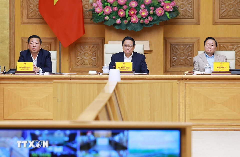 Thủ tướng Phạm Minh Chính chủ trì phiên họp thứ 24 của Ban Chỉ đạo Nhà nước các công trình, dự án quan trọng quốc gia, trọng điểm ngành Giao thông Vận tải. (Ảnh: Dương Giang/TTXVN)