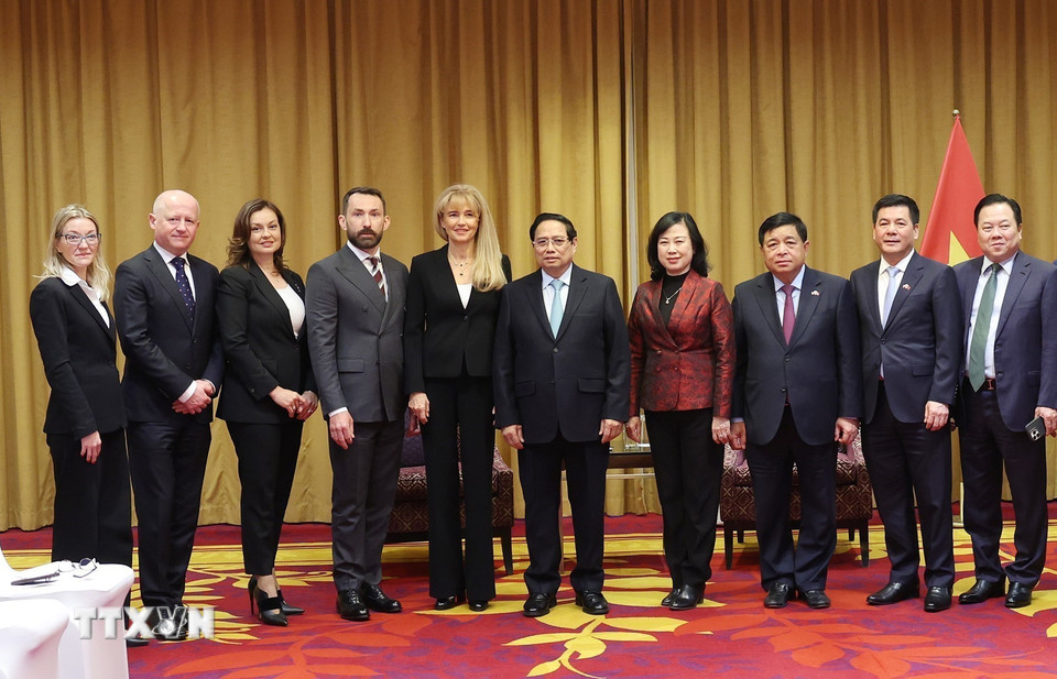 Thủ tướng Phạm Minh Chính tiếp bà Malgorzata Adamkiewicz, Chủ tịch Hội đồng quản trị Tập đoàn Adamed Pharma. (Ảnh: Dương Giang/TTXVN)