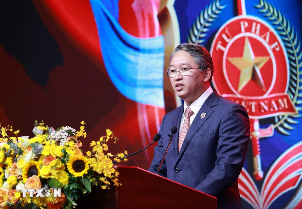 Bộ trưởng Bộ Tư pháp Nguyễn Hải Ninh trình bày diễn văn kỷ niệm 80 năm Ngày truyền thống ngành Tư pháp. (Ảnh: Dương Giang/TTXVN)