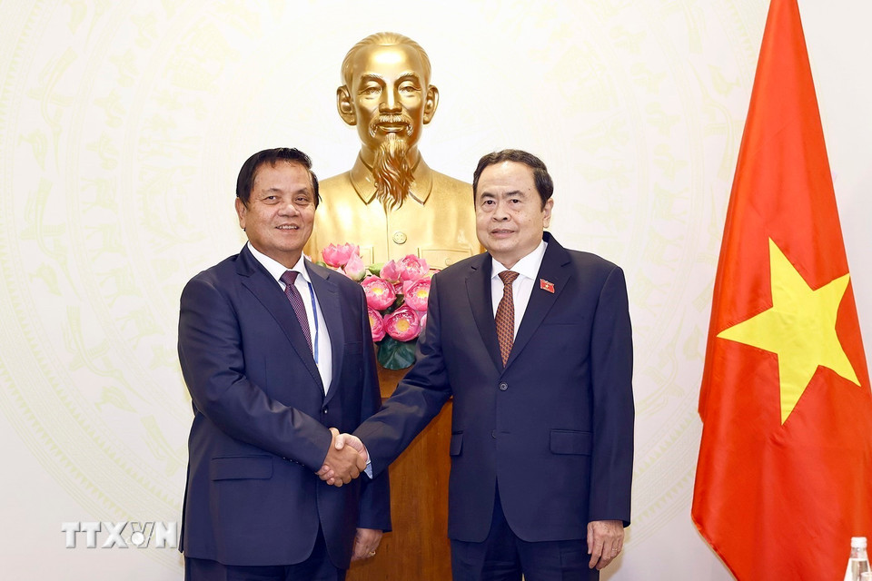 Chủ tịch Quốc hội Trần Thanh Mẫn tiếp Phó Chủ tịch thứ nhất Thượng viện Campuchia Ouch Borithp. (Ảnh: Doãn Tấn/TTXVN)