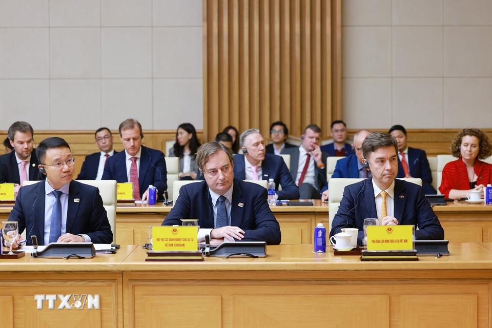 Đại diện các tổ chức, hiệp hội doanh nghiệp châu Âu tham dự tọa đàm. (Ảnh: Dương Giang/TTXVN)
