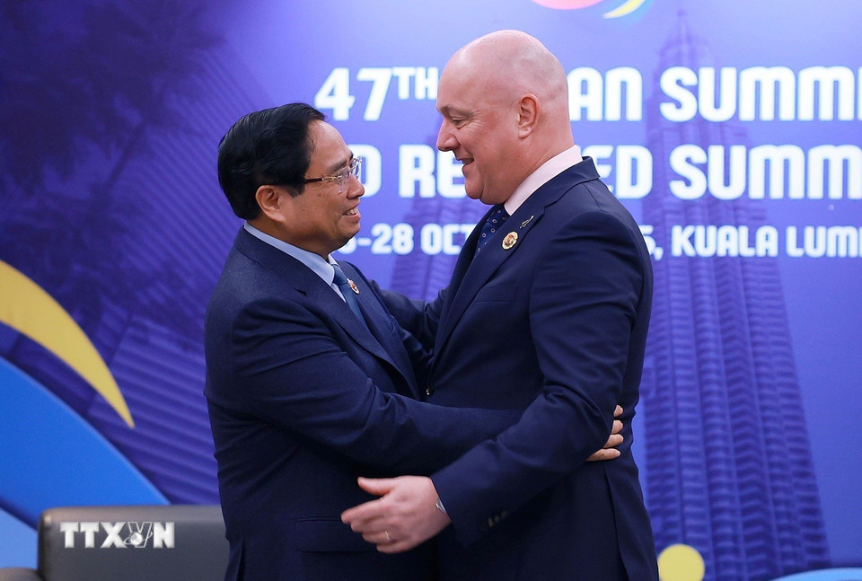 Thủ tướng Phạm Minh Chính gặp Thủ tướng New Zealand Christopher Luxon. (Ảnh: Dương Giang/TTXVN)