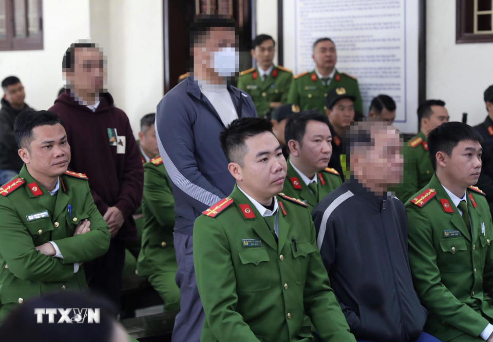 Các bị cáo tại phiên tòa. (Ảnh: Thế Duyệt/TTXVN)