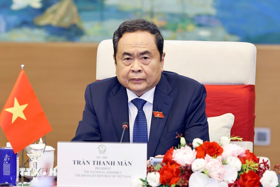 Chủ tịch Quốc hội Trần Thanh Mẫn phát biểu tại cuộc hội kiến Thủ tướng Thái Lan Paetongtarn Shinawatra. (Ảnh: Doãn Tấn/TTXVN)