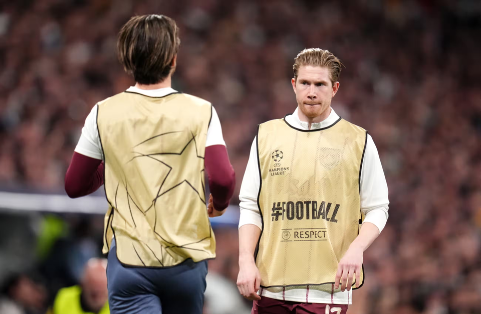 Kevin De Bruyne không được ra sân ở trận này dù đội bóng của anh bị đối thủ dẫn trước 3 bàn. (Nguồn: Getty Images)