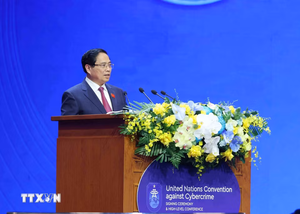 Thủ tướng Phạm Minh Chính phát biểu đề dẫn Phiên thảo luận toàn thể cấp cao thứ nhất tại Lễ mở ký Công ước Hà Nội. (Ảnh: Phương Hoa/TTXVN)