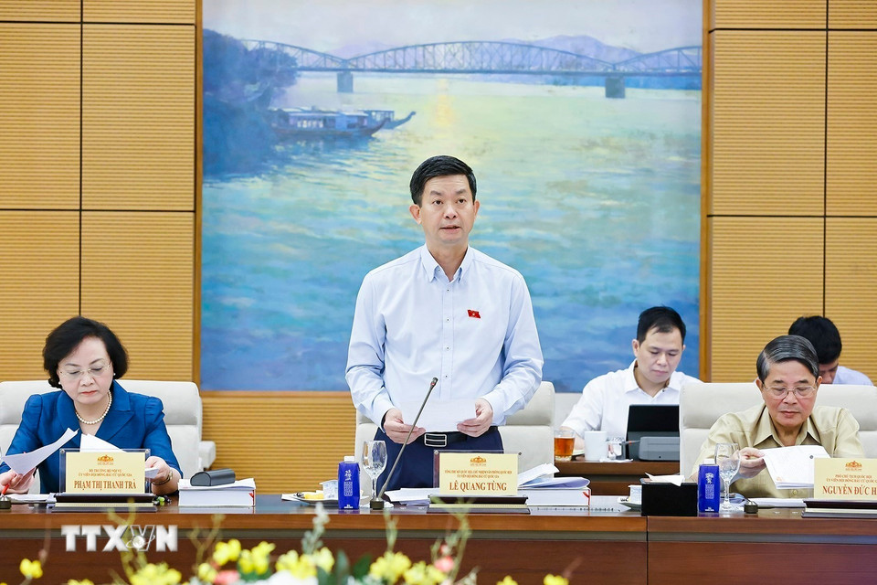 Tổng thư ký Quốc hội, Chủ nhiệm Văn phòng Quốc hội Lê Quang Tùng phát biểu. (Ảnh: Doãn Tấn/TTXVN)