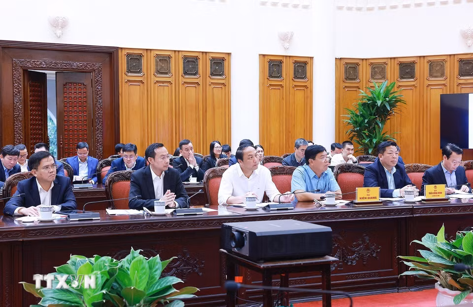 Lãnh đạo bộ, địa phương tham dự cuộc họp. (Ảnh: Dương Giang/TTXVN)