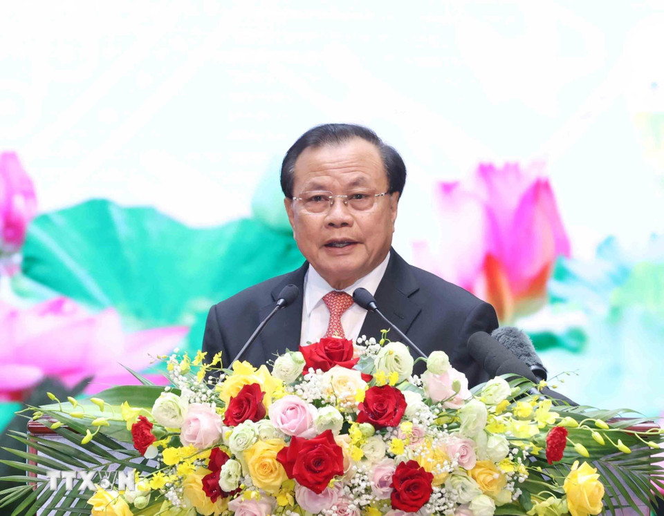 Đồng chí Phạm Quang Nghị, nguyên Ủy viên Bộ Chính trị, nguyên Bí thư Thành uỷ Hà Nội phát biểu tại buổi gặp mặt. (Ảnh: Phương Hoa/TTXVN)