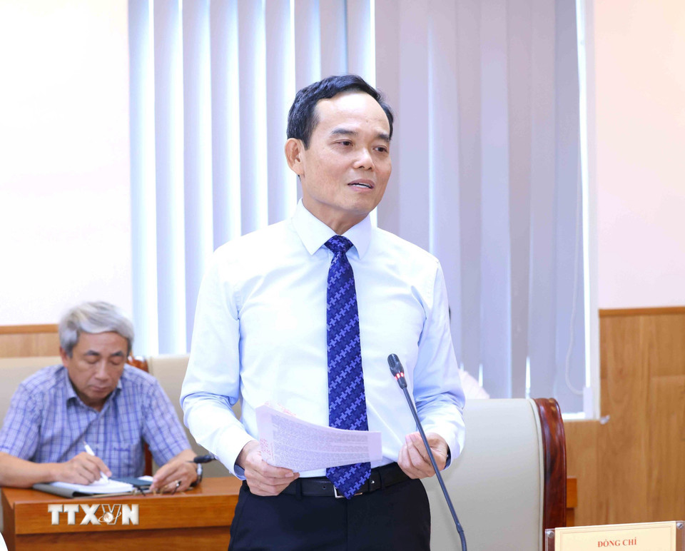 Đồng chí Trần Lưu Quang, Bí thư Trung ương Đảng, Trưởng Ban Chính sách, chiến lược Trung ương phát biểu tại buổi làm việc. (Ảnh: Phương Hoa/TTXVN)