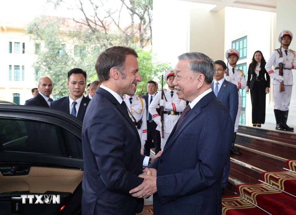 Tổng Bí thư Tô Lâm tiếp Tổng thống Pháp Emmanuel Macron. (Ảnh: Thống Nhất/TTXVN)