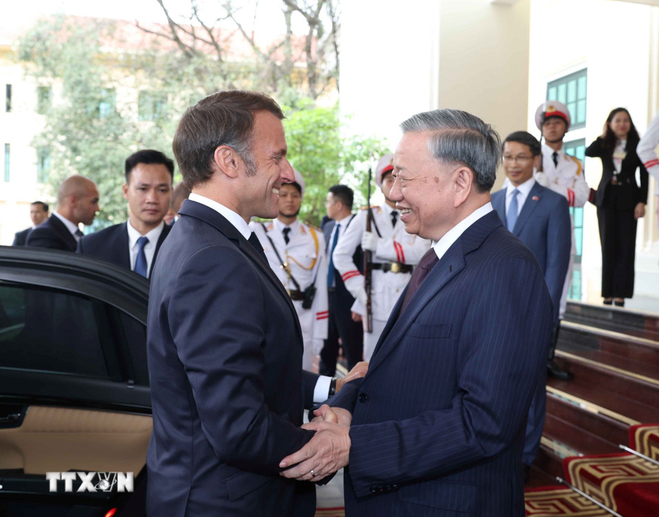 Tổng Bí thư Tô Lâm tiếp Tổng thống Pháp Emmanuel Macron. (Ảnh: Thống Nhất/TTXVN)