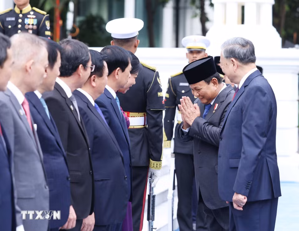 Lễ đón Tổng Bí thư Tô Lâm và Phu nhân tại Phủ Tổng thống. (Ảnh: Thống Nhất/TTXVN)