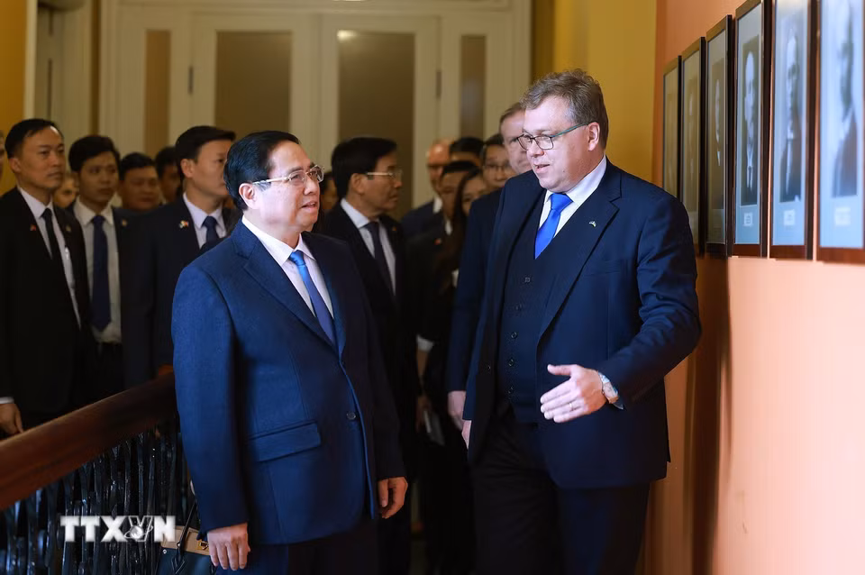 Thủ tướng Phạm Minh Chính hội kiến Chủ tịch Quốc hội Estonia Lauri Hussar. (Ảnh: Dương Giang/TTXVN)