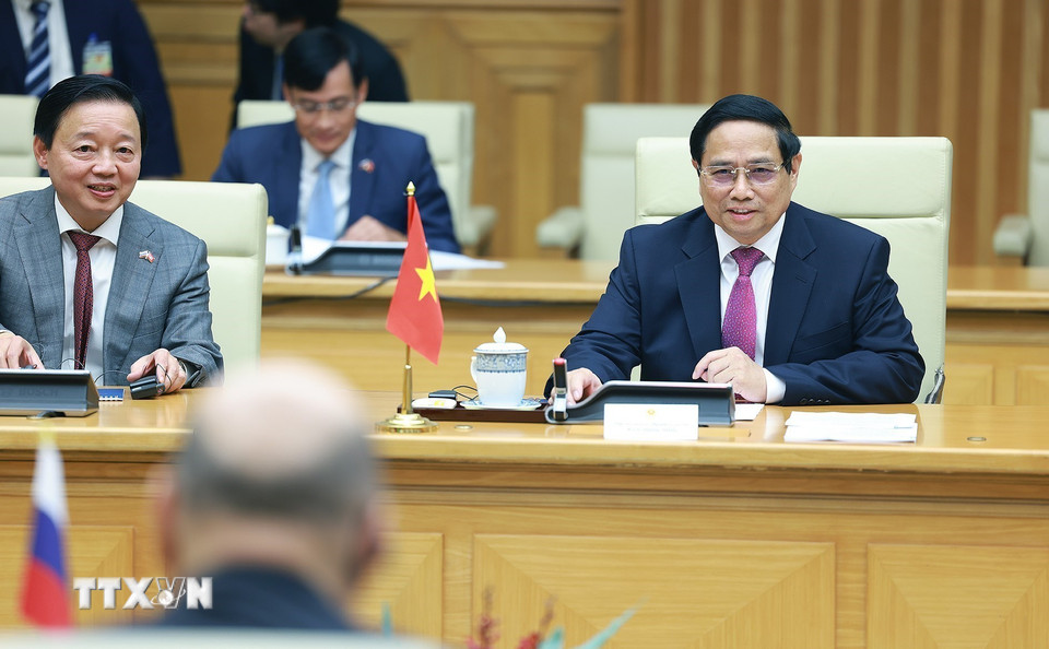Thủ tướng Phạm Minh Chính phát biểu tại buổi hội đàm với Thủ tướng Liên bang Nga Mikhail Vladimirovich Mishustin. (Ảnh: Dương Giang/TTXVN)