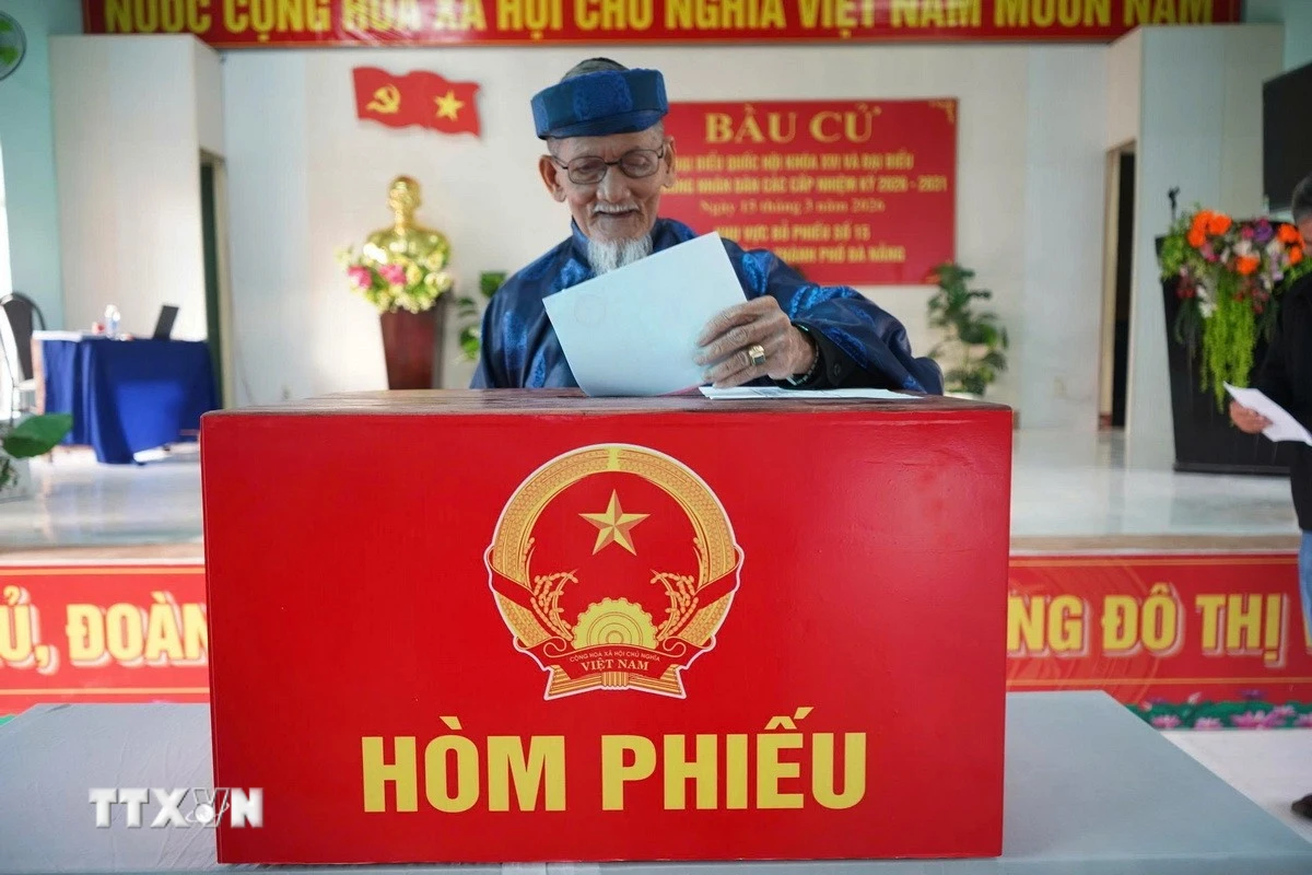 Đà Nẵng, Quảng Trị, Cà Mau: Tỷ lệ cử tri đi bầu đạt 100% tại nhiều điểm