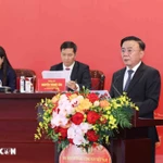 Thường trực Ban Bí thư Trần Cẩm Tú chủ trì họp báo quốc tế về Đại hội Đảng XIV. (Ảnh: Phương Hoa/TTXVN)