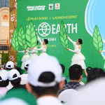 Lễ phát động sự kiện “RE: EARTH - Vì Hồ Tây Xanh”. (Ảnh: BTC)