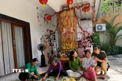 Không khí Tết ngập tràn ngôi nhà của một gia đình người Việt ở Bali. (Ảnh minh họa. Đỗ Quyên/TTXVN)