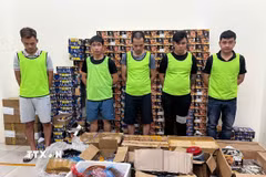 Các đối tượng sản xuất, tiêu thụ pháo nổ quy mô lớn, hoạt động liên tỉnh. (Ảnh: TTXVN phát.)