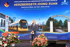 Đại sứ Nguyễn Đắc Thành phát biểu tại buổi lễ. (Ảnh: Thu Hằng/TTXVN)