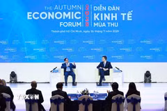 Thủ tướng Phạm Minh Chính tham dự đối thoại với ông Stephan Mergenthaler, Giám đốc điều hành Diễn đàn Kinh tế thế giới (WEF) với chủ đề “Khoa học, công nghệ định hình Việt Nam trong kỷ nguyên vươn mình”. (Ảnh: Dương Giang/TTXVN)