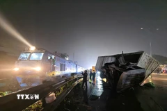 Ôtô tải biến dạng sau vụ tai nạn. (Ảnh: Trung Nguyên/TTXVN)