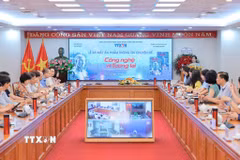 Lễ ra mắt ấn phẩm thông tin chuyên đề "Công nghệ và Tương lai" của TTXVN. (Ảnh: Lê Đông/TTXVN)