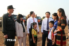 Phó Thủ tướng Hồ Quốc Dũng dự Lễ khởi công trường phổ thông liên cấp tại tỉnh Đắk Lắk. (Ảnh: Nguyên Dung/TTXVN)