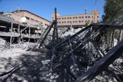 Cảnh tàn phá do xung đột tại Tehran, Iran, ngày 7/4/2026. (Ảnh: THX/TTXVN)