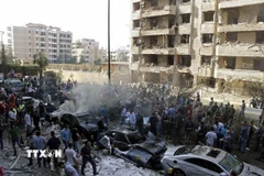 Hiện trường vụ tấn công tại Syria. (Ảnh: IRNA/TTXVN)\