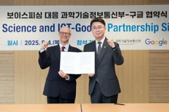 Quang cảnh lễ ký kết. (Ảnh:Bộ Khoa học và Công nghệ Thông tin Truyền thông)