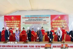 Lễ khởi công Dự án thành phần 3 thuộc Dự án đầu tư xây dựng đường bộ cao tốc Quy Nhơn-Pleiku. (Ảnh: Hồng Điệp/TTXVN)