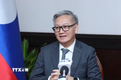 Bộ trưởng Bộ Ngoại giao Lào Thongsavanh Phomvihane trả lời phỏng vấn. (Ảnh: Xuân Tú/TTXVN)