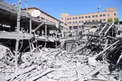 Trường Đại học công nghệ Sharif ở thủ đô Tehran, Iran bị phá huỷ sau loạt không kích của lực lượng Mỹ-Israel. (Ảnh: THX/TTXVN)