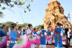 Tháp Chăm Pô Sah Inư tại phường Phú Thủy, tỉnh Lâm Đồng không chỉ là một công trình kiến trúc nghệ thuật đặc sắc mà còn là trung tâm tín ngưỡng của cộng đồng Chăm tại địa phương. (Ảnh: Hồng Hiếu/TTXVN)
