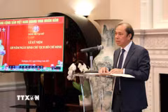 Đại sứ Việt Nam tại Mỹ Nguyễn Quốc Dũng phát biểu tại Lễ kỷ niệm 135 năm ngày sinh Chủ tịch Hồ Chí Minh. (Ảnh: Ngọc QuangTTXVN)