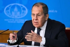 Ngoại trưởng Nga Sergey Lavrov phát biểu trong cuộc họp báo tại Moskva. (Ảnh: IRNA/TTXVN)