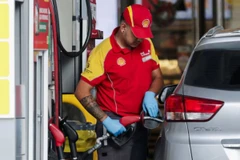 Một trạm xăng ở Buenos Aires, Argentina. (Ảnh: Reuters)