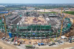 Dự kiến, sân vận động PVF sẽ hoàn thiện toàn bộ các hạng mục vào tháng 3/2027. (Ảnh: Minh Quyết/TTXVN)